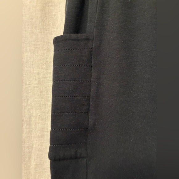 Fair Indigo Organic 100% Cotton Leggings with Pockets - Picture 3 of 4